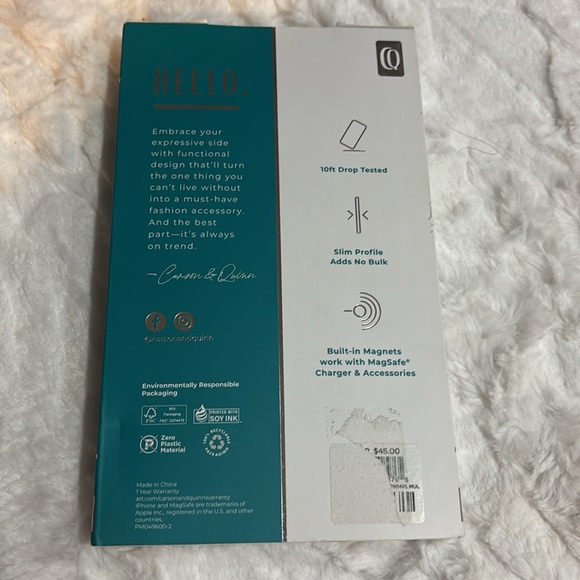 - Carson & Quinn IPhone 14/13 MagSafe Compatible Case . - Picture 7 of 10